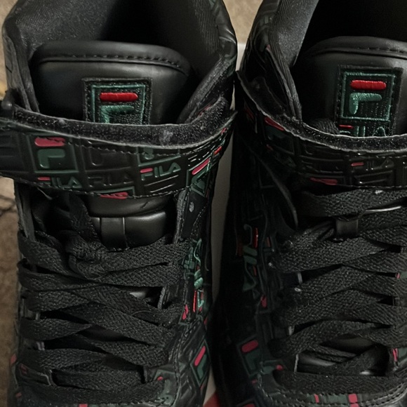 FILA - Picture 8 of 11